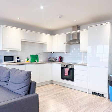 The Sunset Apartment - Margate Beach - By Goldex Coastal Breaks Bagian luar foto